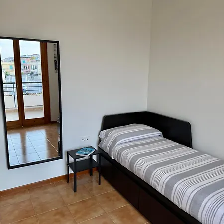 Casa Al Mare La Pavoncella شقة *